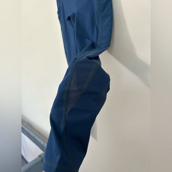 Fabletics Leggings  - Picture 4 of 8